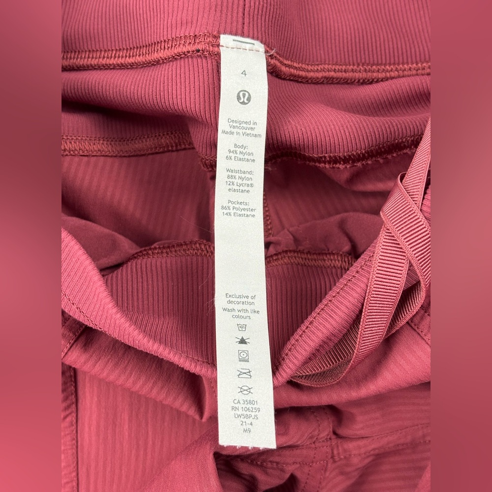Lululemon | Dance Studio Jogger | Deep Rouge‎ | Size 6 - Picture 6 of 12